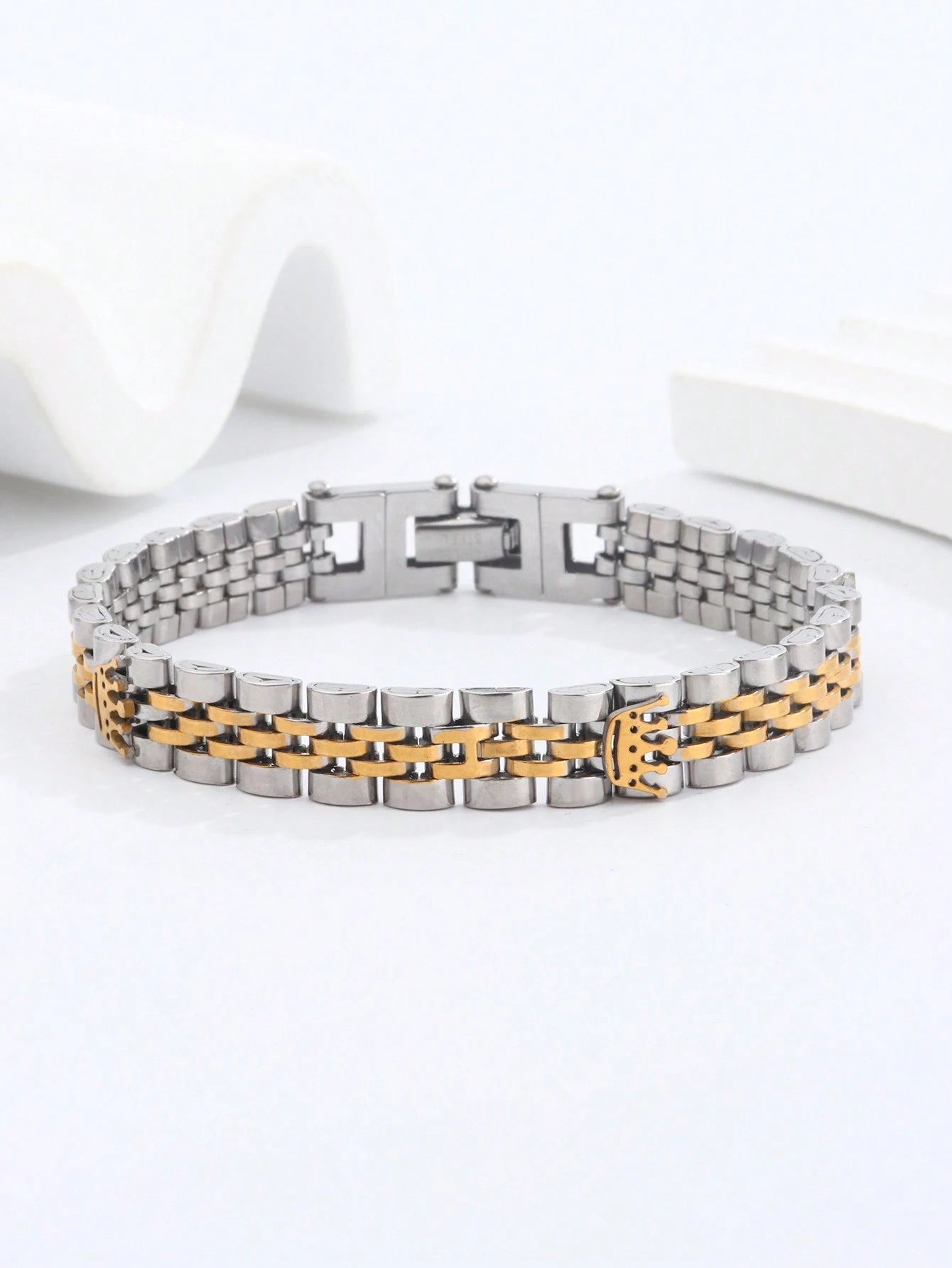 Stainless Steel Bracelet – Minimalist Three-Crown Design